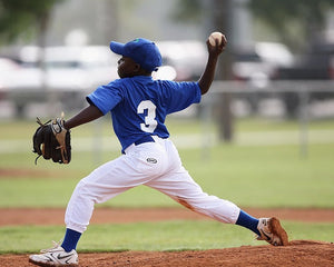 youth baseball pitcher